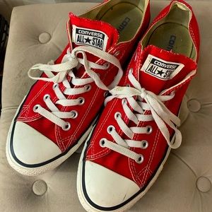 Men’s Converse size 9